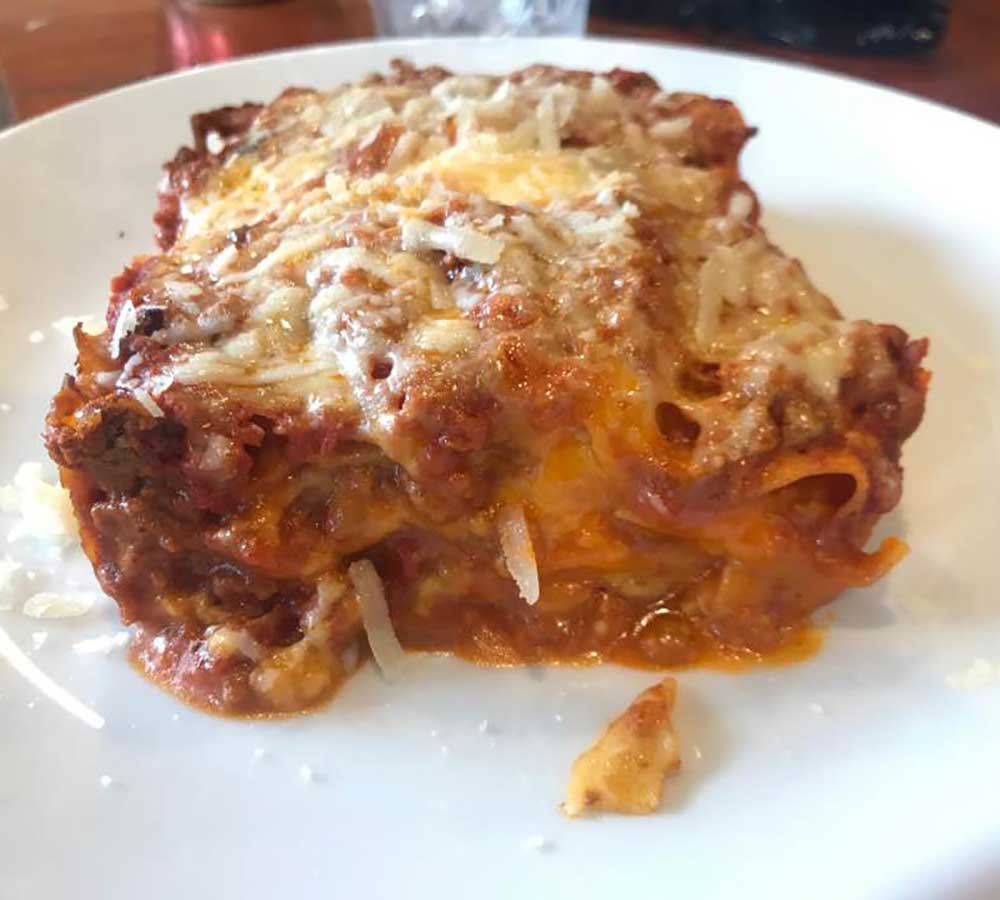 A COFFEE RESTAURANT WITH GOOD PROFIT/UNDER MANAGEMENT (1038)